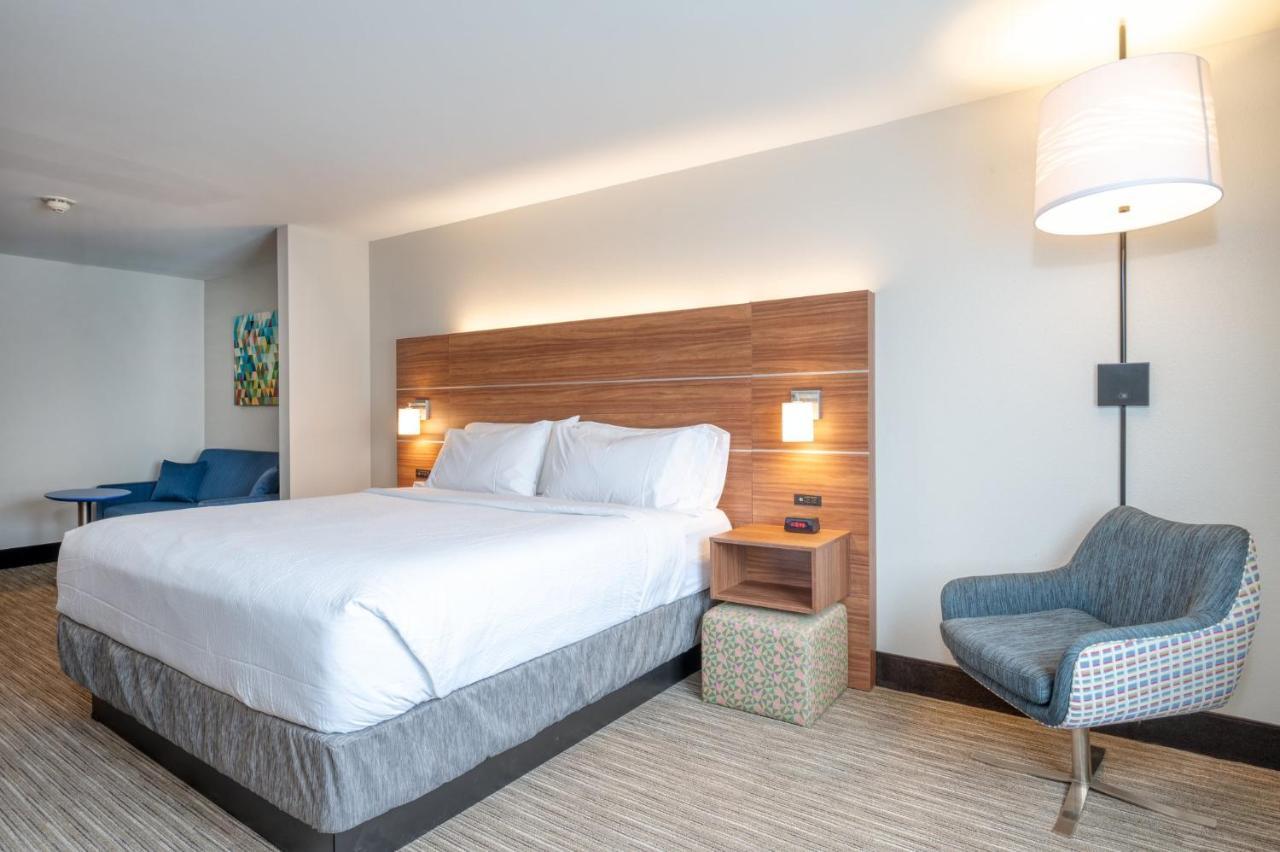 Holiday Inn Express Hotel & Suites Thornburg-S. Fredericksburg By Ihg Esterno foto