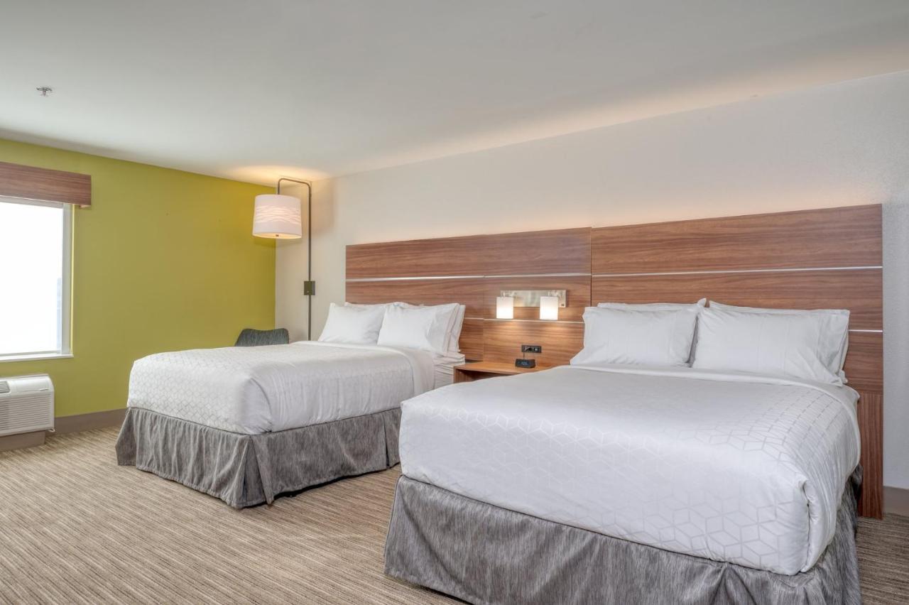 Holiday Inn Express Hotel & Suites Thornburg-S. Fredericksburg By Ihg Esterno foto